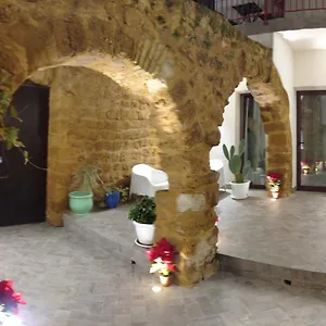 Cortile Baronello Italia